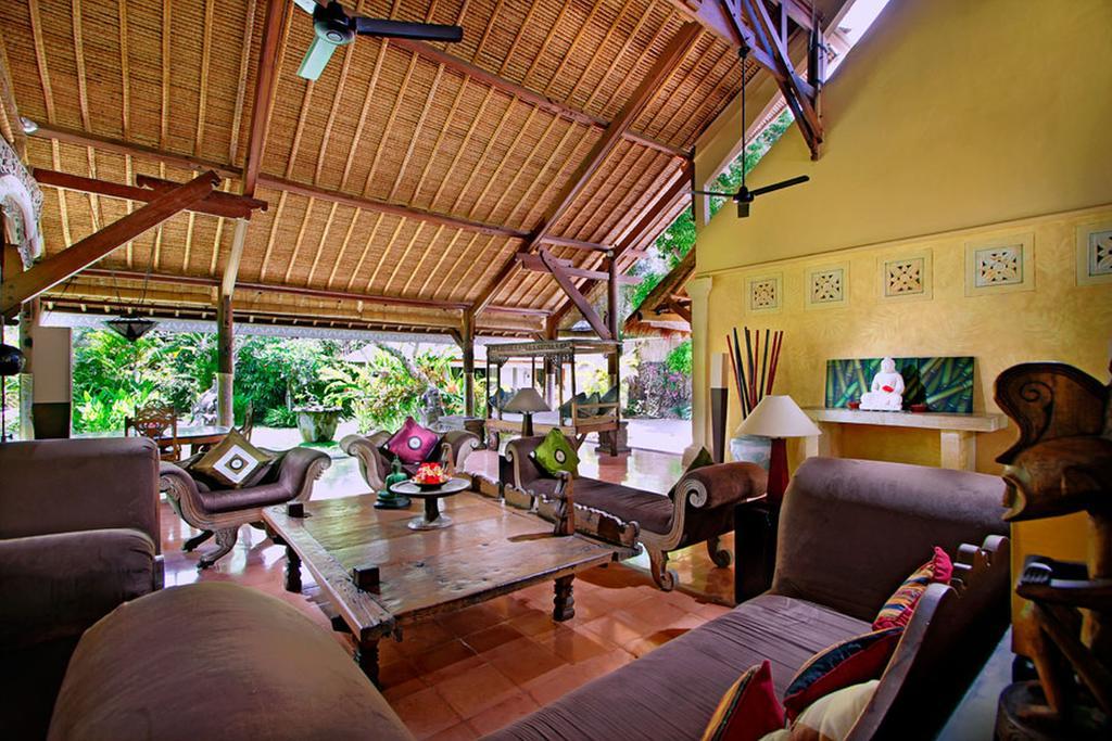 Villa Hibiscus Sanur Exterior foto